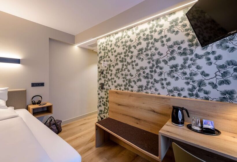 Номер Стандарт, Mercure Hotel München Altstadt