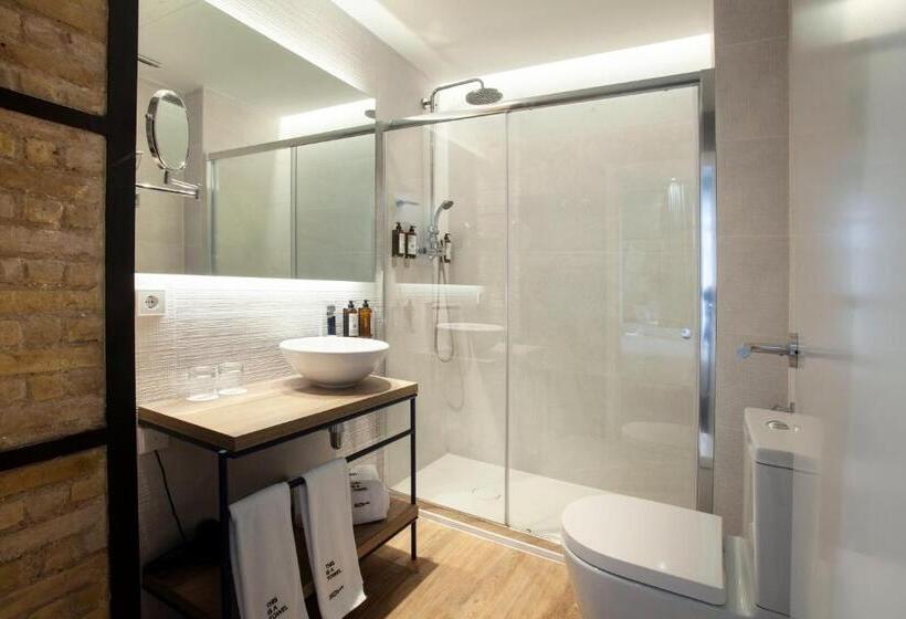 스탠다드 트리플 룸, Petit Palace Ruzafa