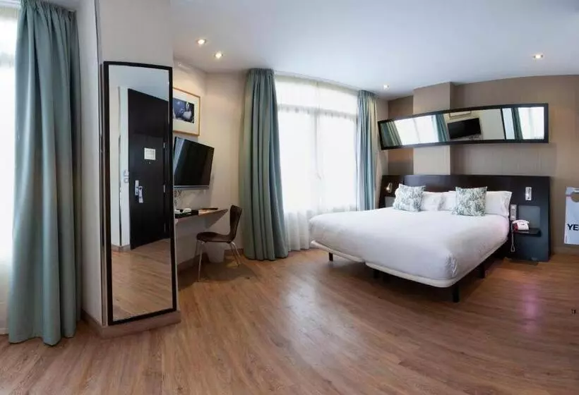 اتاق استاندارد با تراس, Petit Palace Ruzafa