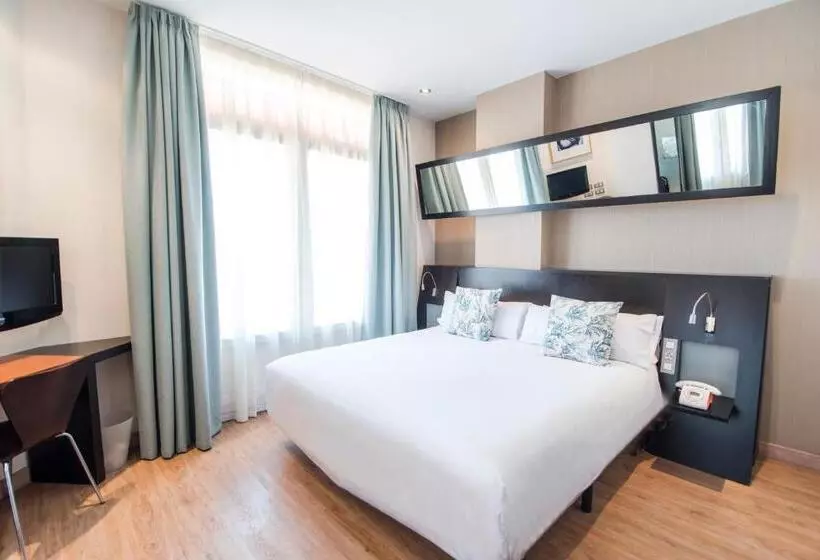 اتاق استاندارد با تراس, Petit Palace Ruzafa