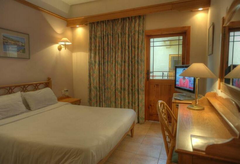 اتاق استاندارد اینتریور, St. Patrick's