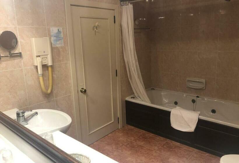 اتاق استاندارد با چشم‌انداز دریا, St. Patrick's