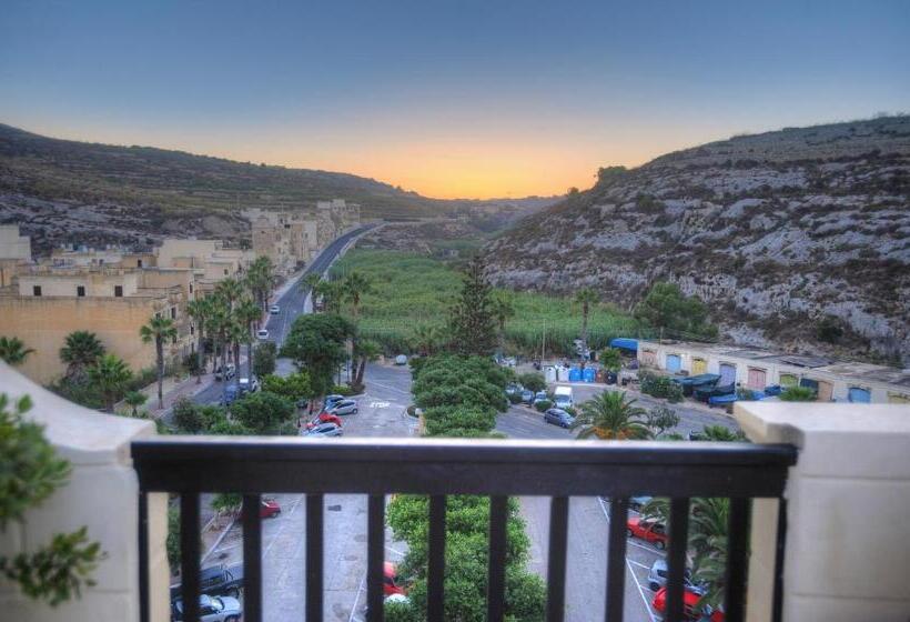 اتاق استاندارد با چشم‌انداز, St. Patrick's