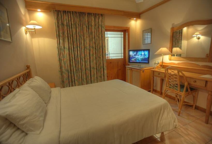 اتاق استاندارد اینتریور, St. Patrick's