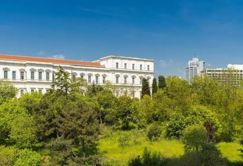 クラブルーム, The Ritz Carlton, Istanbul At The Bosphorus