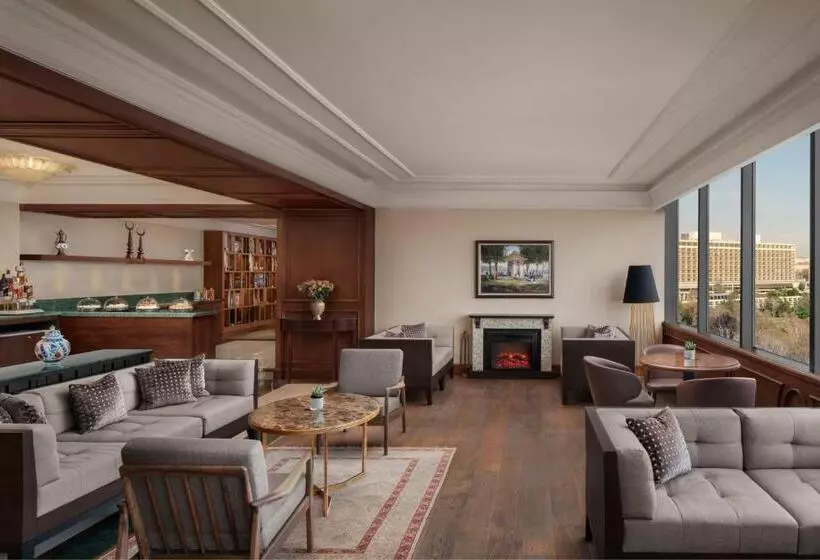 クラブスイート ビュー付き, The Ritz Carlton, Istanbul At The Bosphorus