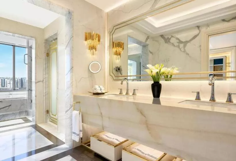 クラブスイート ビュー付き, The Ritz Carlton, Istanbul At The Bosphorus
