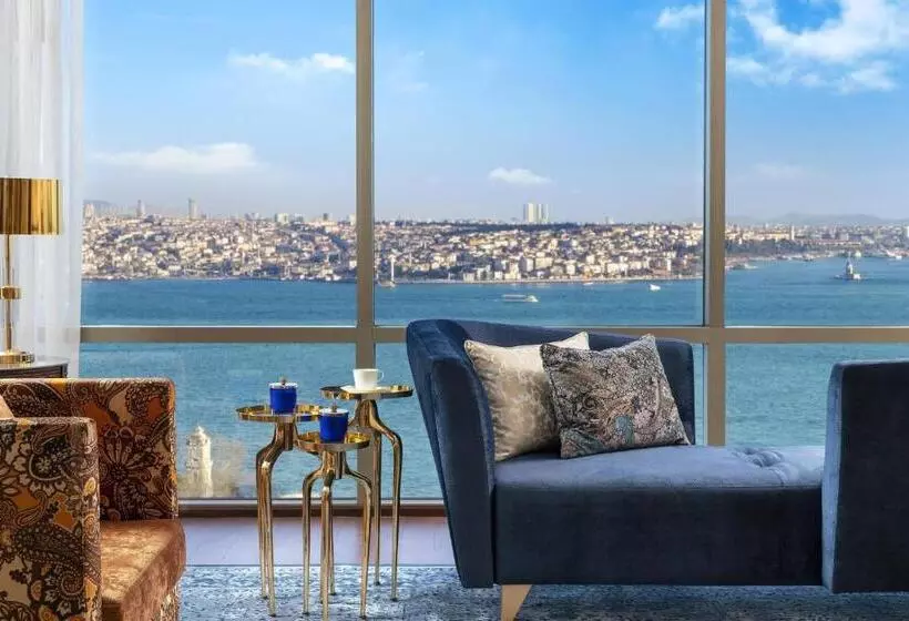 クラブスイート ビュー付き, The Ritz Carlton, Istanbul At The Bosphorus