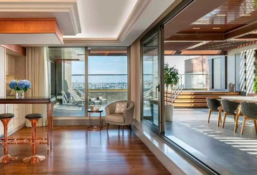 プレジデントスイートルーム, The Ritz Carlton, Istanbul At The Bosphorus