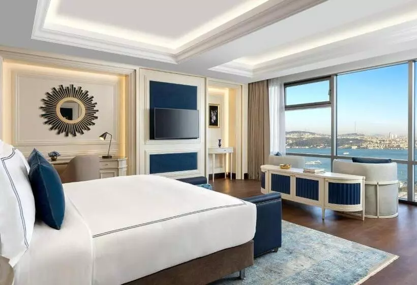 クラブスイート ビュー付き, The Ritz Carlton, Istanbul At The Bosphorus