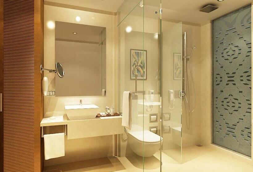 Номер Superior, The Sahil