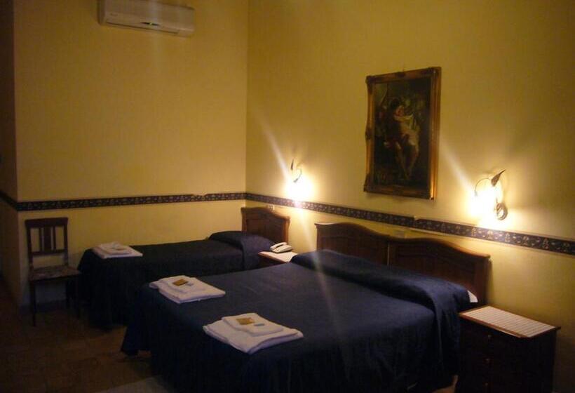 اتاق راحتی سه تخته, Villa Altieri