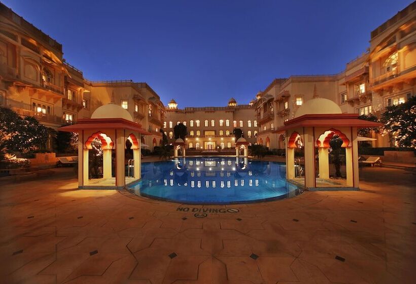 풀장 전망 디럭스 룸, Taj Hari Mahal Jodhpur