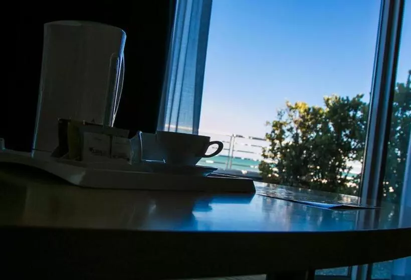 Superior-huone Merinäkymä Parveke, Nicotel Bisceglie