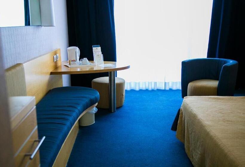 발코니가 있는 바다 전망 수피리어 룸, Nicotel Bisceglie