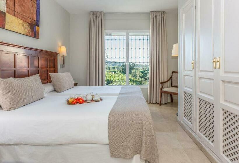 Апартаменты Семейные 1 Спальня, Ona Alanda Club Marbella