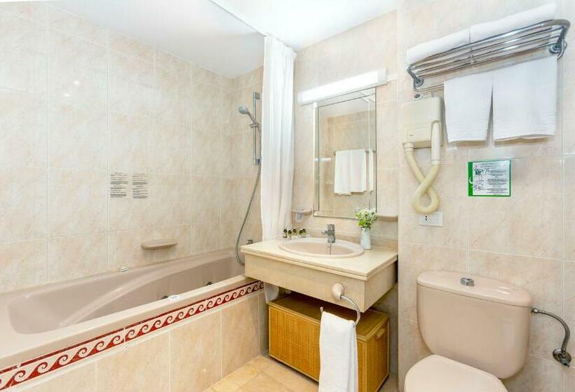 Апартаменты Семейные 1 Спальня, Ona Alanda Club Marbella