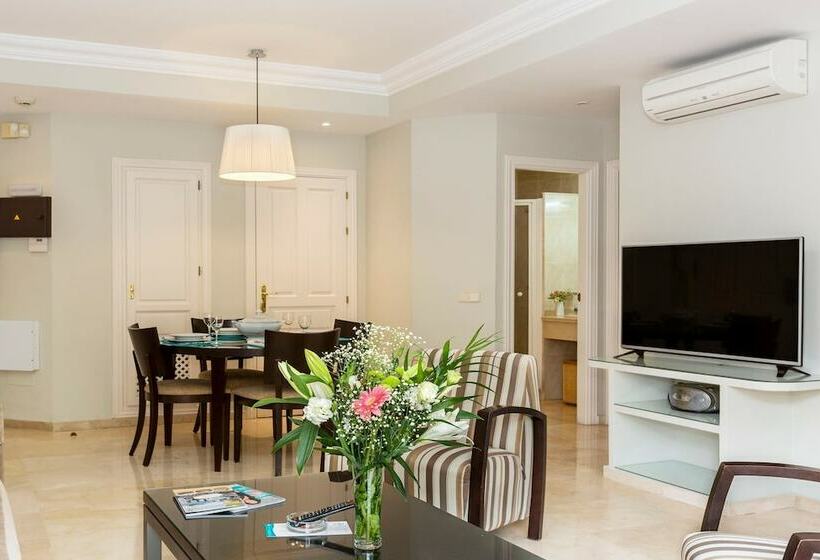 Апартаменты Семейные 1 Спальня, Ona Alanda Club Marbella
