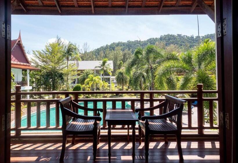 Люкс Вид на Бассейн, Royal Lanta Resort & Spa