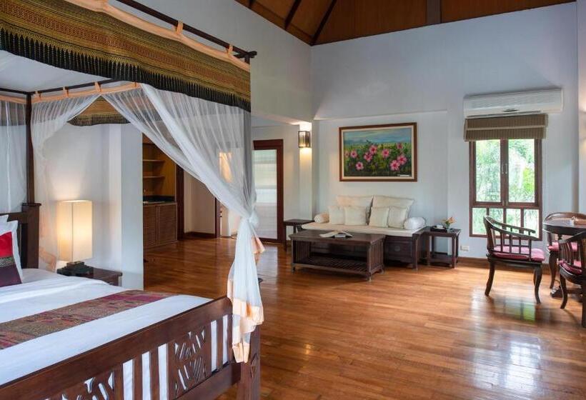 Люкс Вид на Бассейн, Royal Lanta Resort & Spa