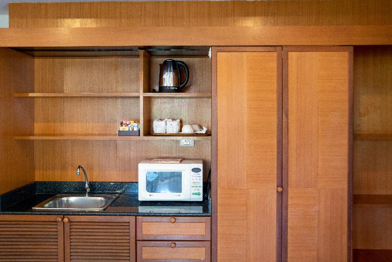 Люкс Вид на Бассейн, Royal Lanta Resort & Spa