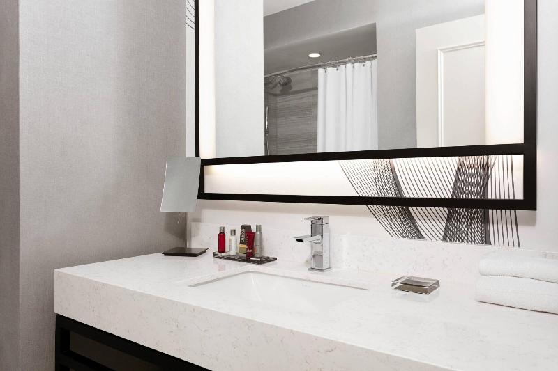 Вилла Deluxe 1 Спальня, Royal Lanta Resort & Spa