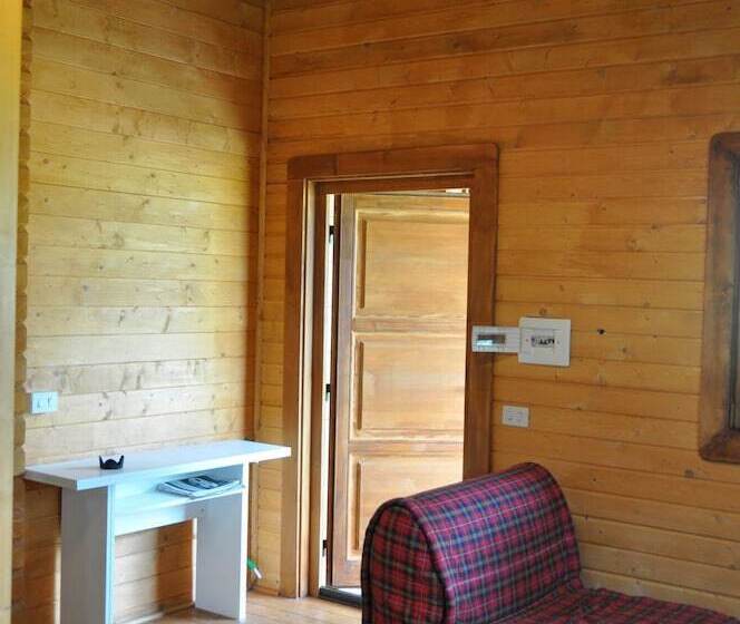 חדר סטנדרט לארבעה, B&b Le Poggere   Piscina E Panorama