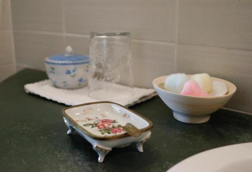 اتاق استاندارد با چشمانداز استخر, B&b Villa Fioreconero