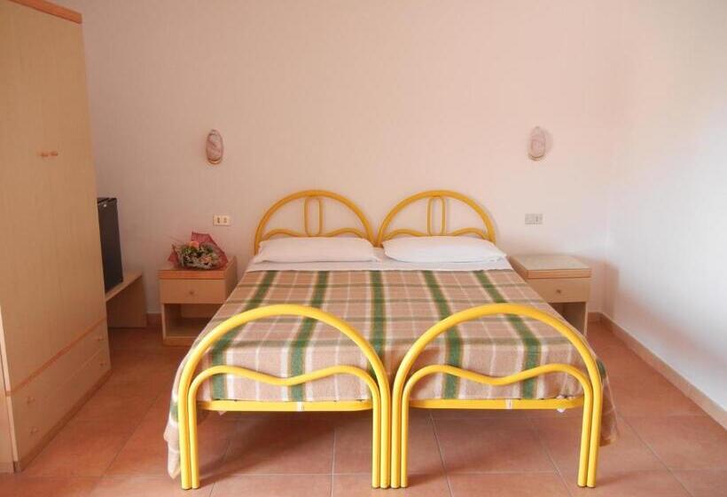 اتاق استاندارد با بالکن, Albergo Il Brillantino