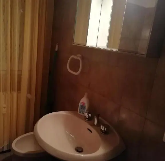 اتاق خانوادگی, B&b Aeroporto