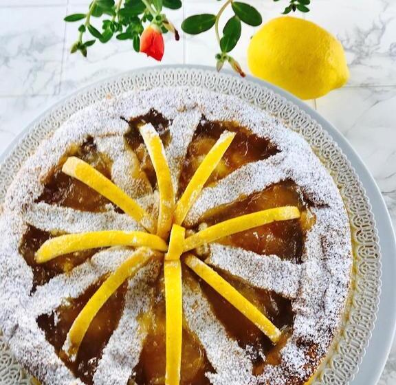 חדר דלוקס, Innsud