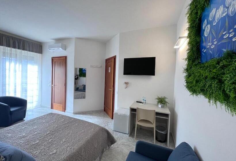 חדר דלוקס עם מרפסת, Innsud