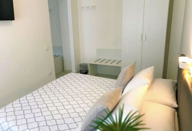 סוויטה דלוקס, Innsud