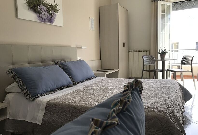 חדר דלוקס עם מרפסת, Innsud