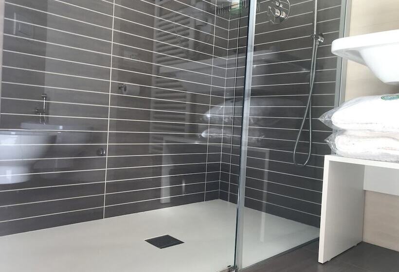 חדר דלוקס עם מרפסת, Innsud