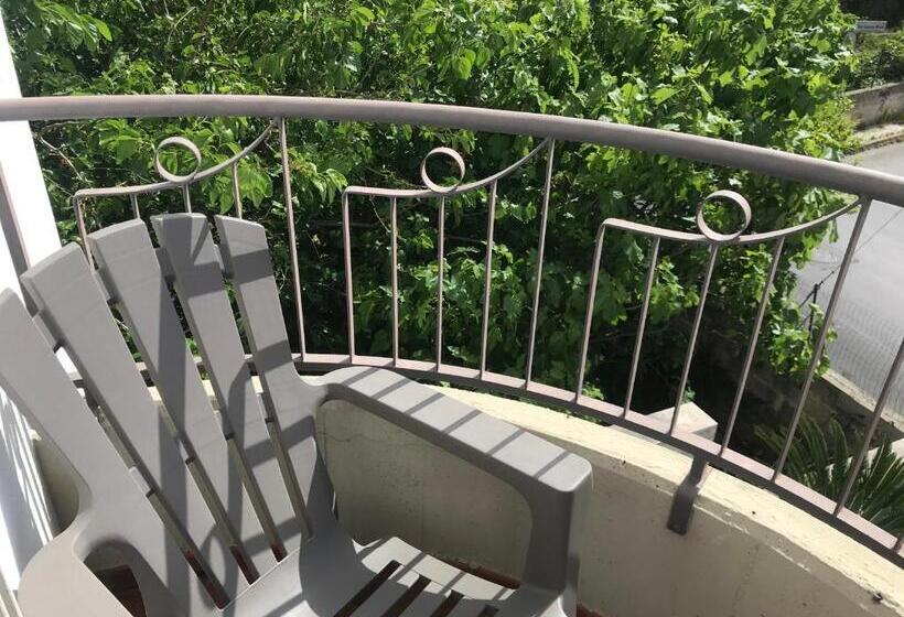 חדר דלוקס עם מרפסת, Innsud