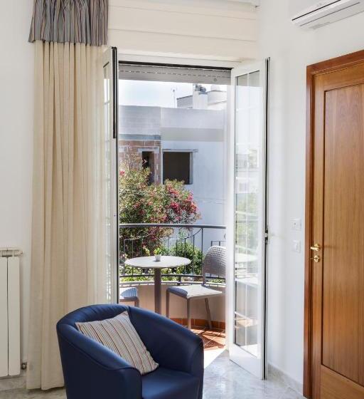 חדר דלוקס עם מרפסת, Innsud