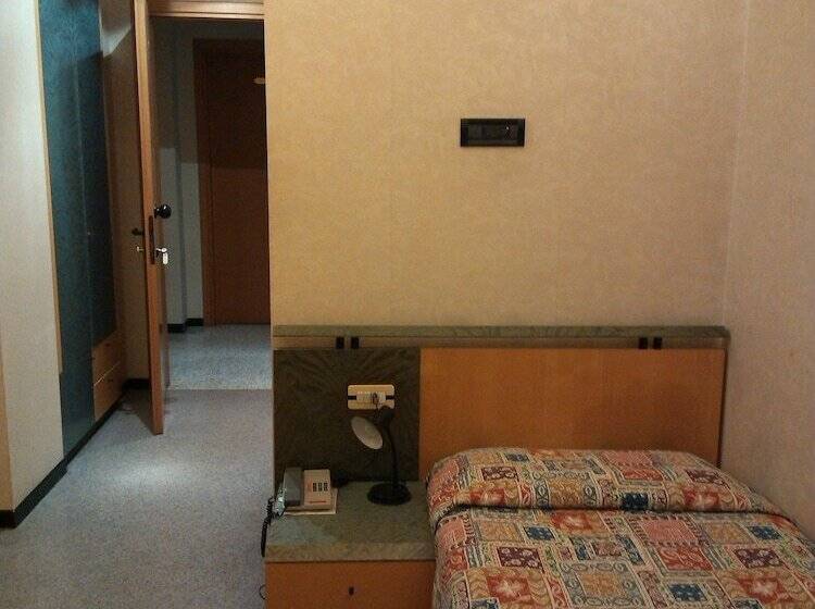 标准单人间, Palladio