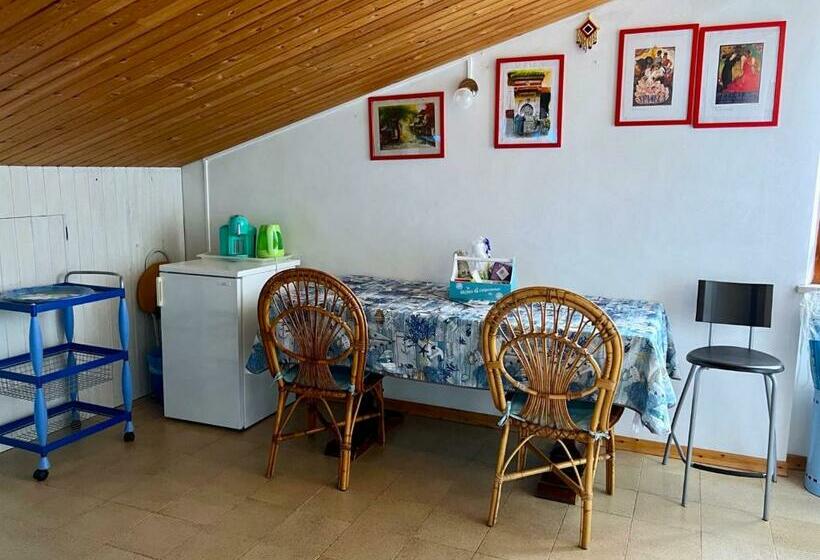 اتاق استاندارد چهار تخته, Mansarda Seaview