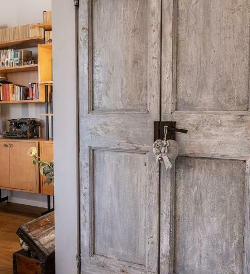 キングサイズベッドのスタンダードルーム, La Pulcia B&b