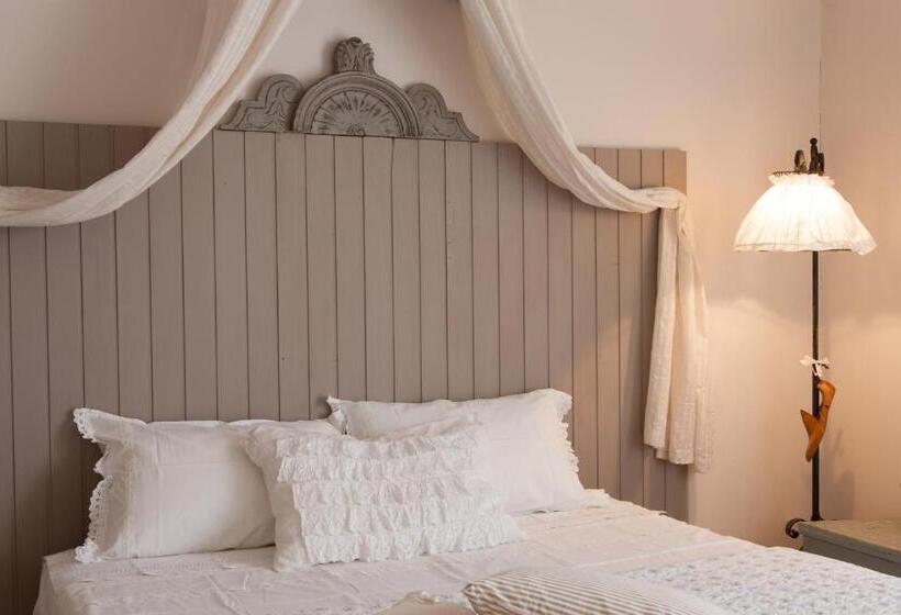 キングサイズベッドのスタンダードルーム, La Pulcia B&b