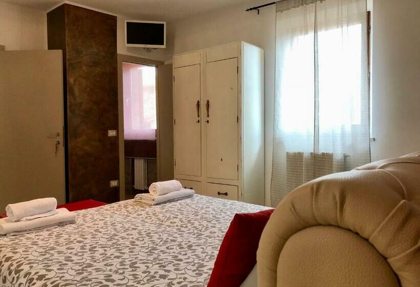 غرفة ديلوكس رباعية, B&b Albornoz