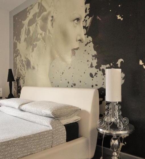 غرفة قياسية ثلاثية, B&b Albornoz