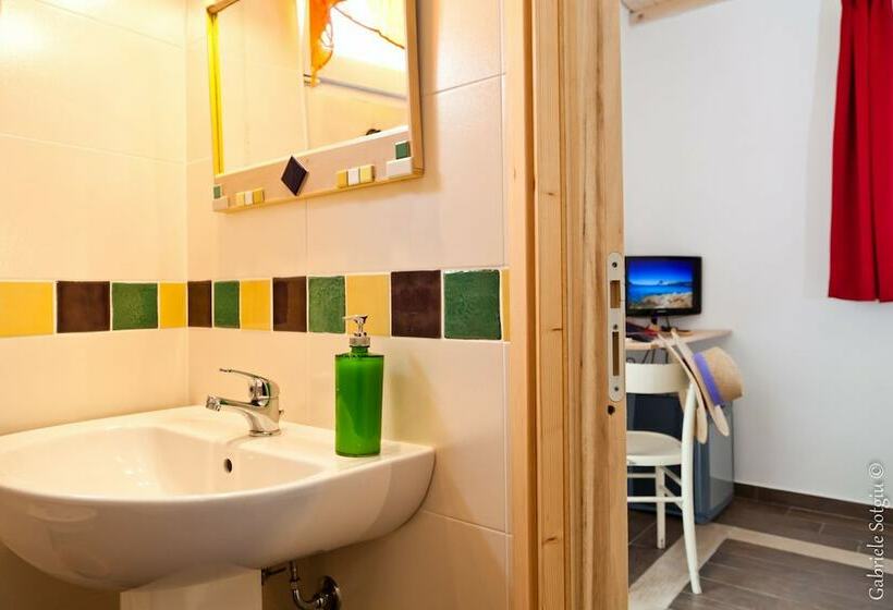 غرفة إقتصادية, The Old Farm Asfodeli  Adults Only