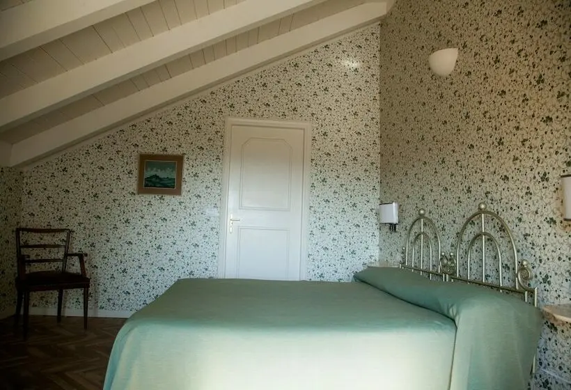 Camera Comfort, Villa Cornarea