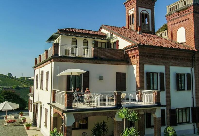 غرفة كومفورت, Villa Cornarea