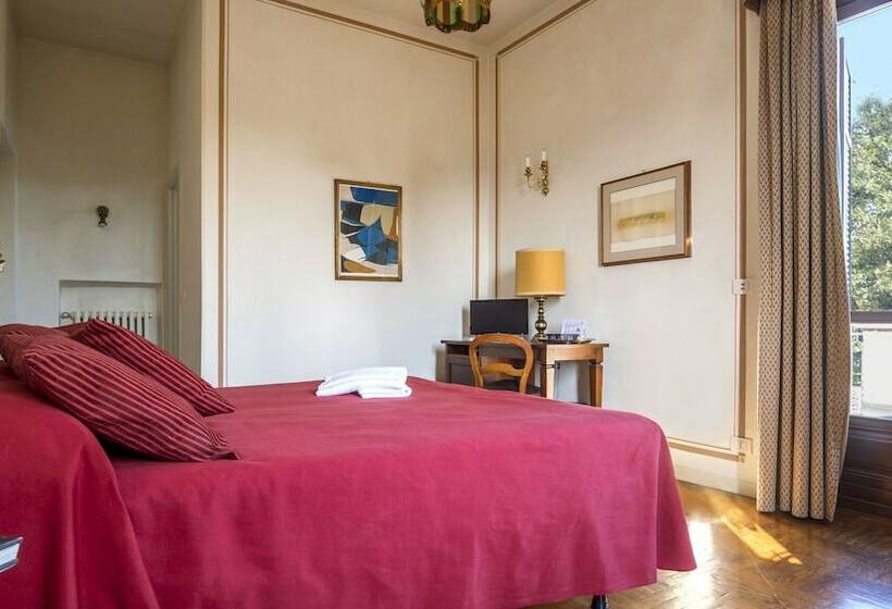 غرفة كومفورت, Villa Cornarea