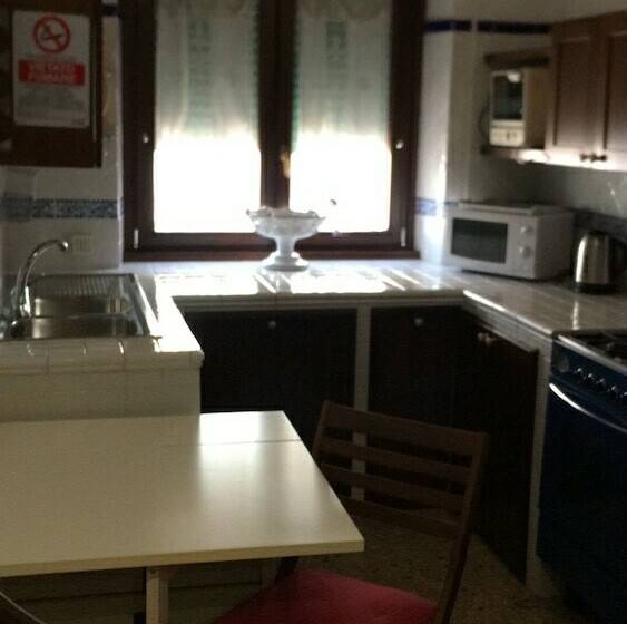 خانه 3 خوابه, Friendly House Rome