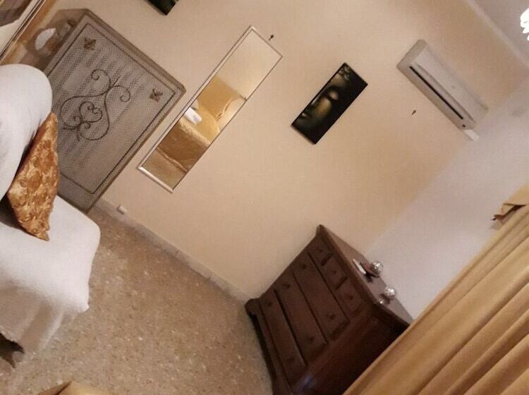 خانه 3 خوابه, Friendly House Rome