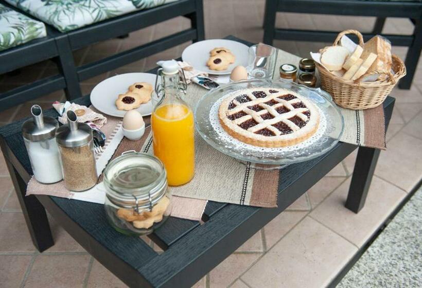 Вилла 1 Спальня Вид на Сад, Cugi Bed And Breakfast